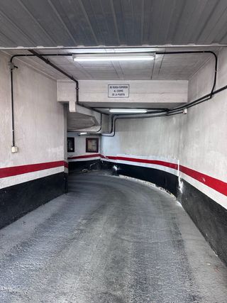 Alquiler parcela de garaje calle Autonomia