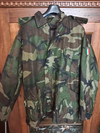 Giubbino militare impermeabile Italia