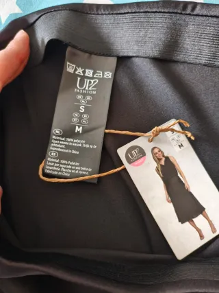 Falda midi negra evasé