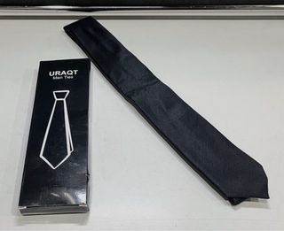 Corbata Negra URAQT para Hombre
