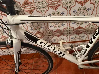 Giant Defy