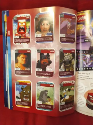 Álbum Completo Momentos de Película Disney Carrefo