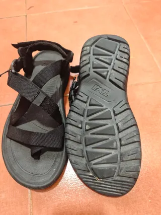 Sandalias Teva Trekking Negras