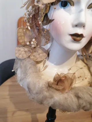 Busto porcelana decoración