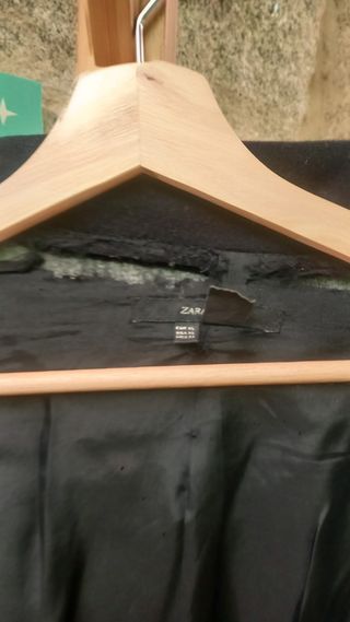 Abrigo corto negro ZARA Talla XL