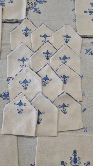 Mantelería Bordada a Mano