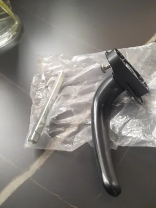 Manivela negra para ventana