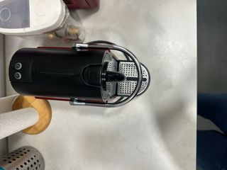 Cafetera Nespresso Pixie Roja