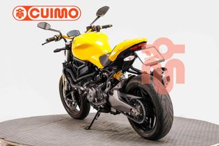 DUCATI MONSTER 821