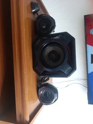 Sistema de Sonido Philips 2.1 Negro