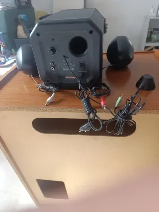 Sistema de Sonido Philips 2.1 Negro