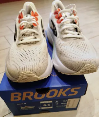 Brooks Ghost 17 Scarpe da Corsa nuove!