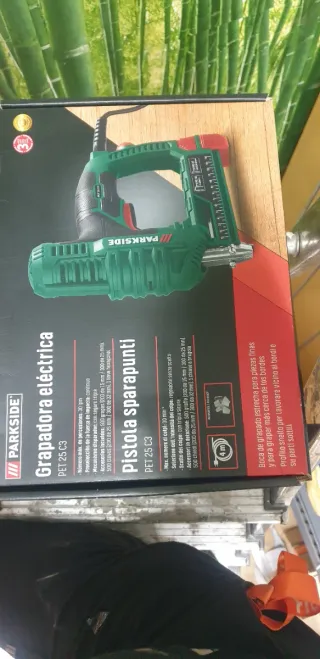 Grapadora eléctrica Parkside PET 25 C3 Nueva