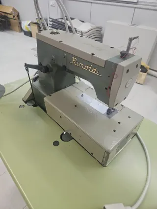 Máquina de coser industrial Rimolde