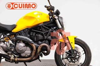 DUCATI MONSTER 821