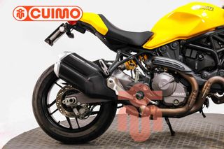 DUCATI MONSTER 821