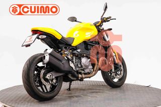 DUCATI MONSTER 821