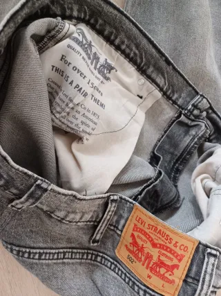 Pantalón Levis 502 Gris W40 L34, acortado