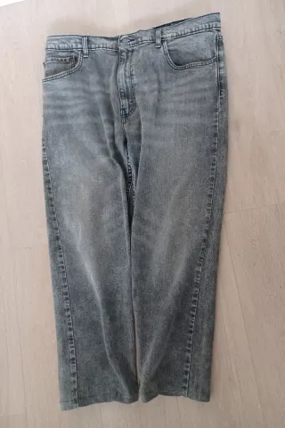 Pantalón Levis 502 Gris W40 L34, acortado