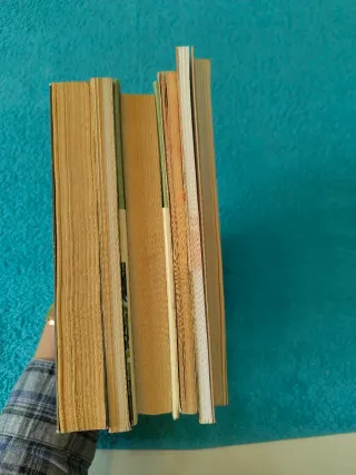 Libros de bienestar y salud varios.