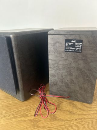 Altavoces JVC Negros