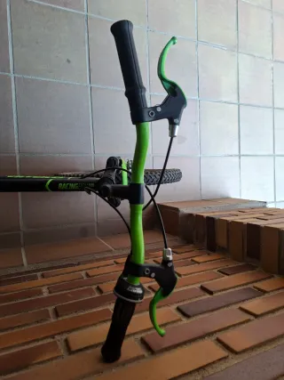 Bicicleta Infantil Btwin Negra y Verde