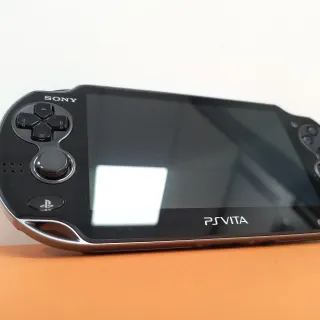 Sony PS Vita PCH 1004 Nera