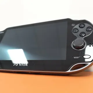 Sony PS Vita PCH 1004 Nera