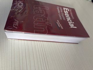 Diccionario Esencial Latino. Latino-Español/