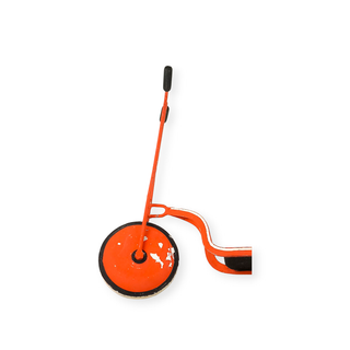 Patinete infantil de hierro rojo vintage