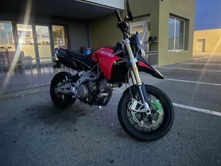 Aprilia Dorsoduro 750 2008 hypermotard