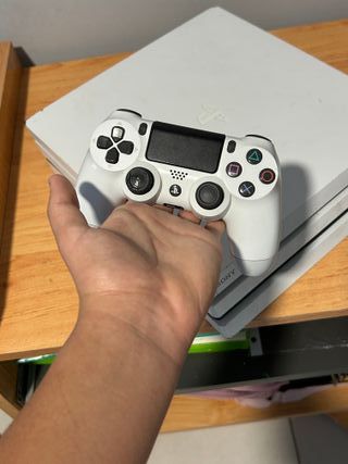 PS4 Pro 1TB Blanca