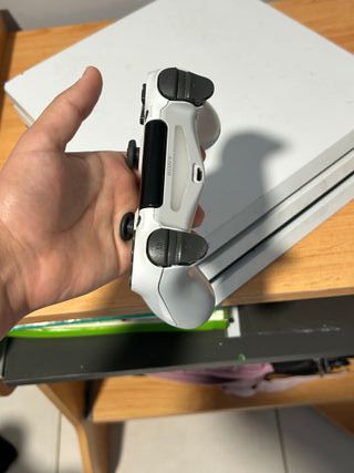 PS4 Pro 1TB Blanca