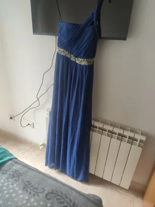 Vestido largo azul detalles dorados escucho oferta