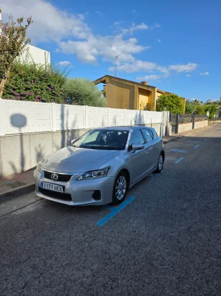 Lexus CT 200h híbrido 2011 muy fiable y económico