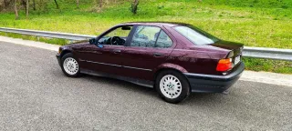 BMW e36 320i