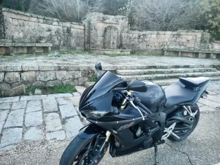 Yamaha R6 Negra