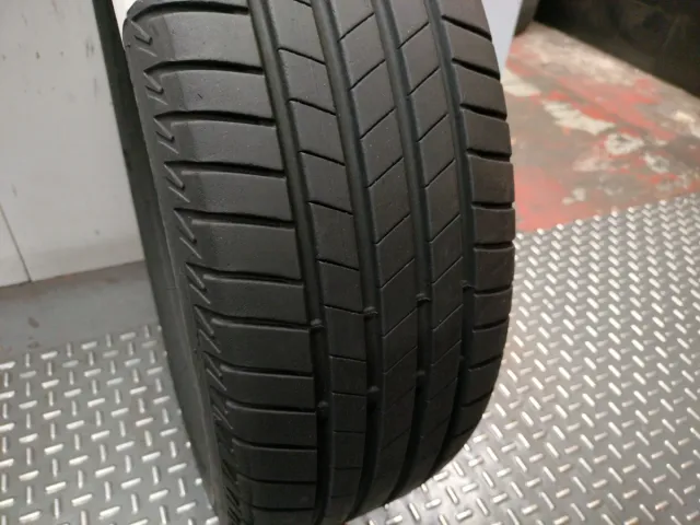 Neumático de ocasión 185/60 R15 84H
