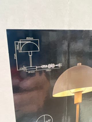 Lámpara de mesa beige metal