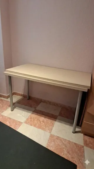 2 Mesas de madera y metal beige/gris