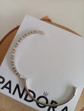 Pulsera Pandora Rígida Plata y Circonitas