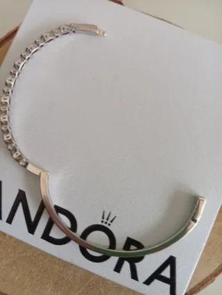 Pulsera Pandora Rígida Plata y Circonitas