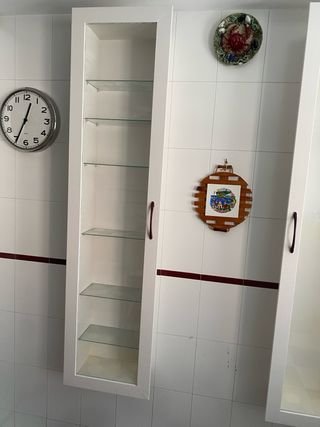 Urge Vitrinas de madera y cristal