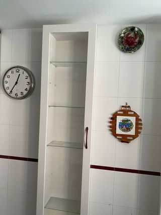 Urge Vitrinas de madera y cristal