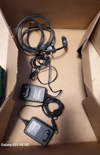 Cargadores y Cables Varios