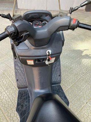 Suzuki Burgman 125cc Azul/Plata año 2005 ITV pasad