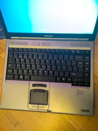 Portátil Toshiba Tecra M5
