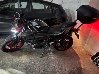 Kawasaki Z500 2024 - 2.906 km