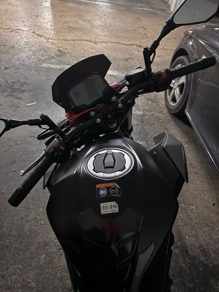 Kawasaki Z500 2024 - 2.906 km