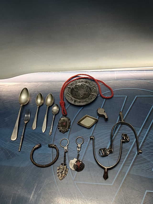 Lote 14 artículos variados de metal-coleccionismo